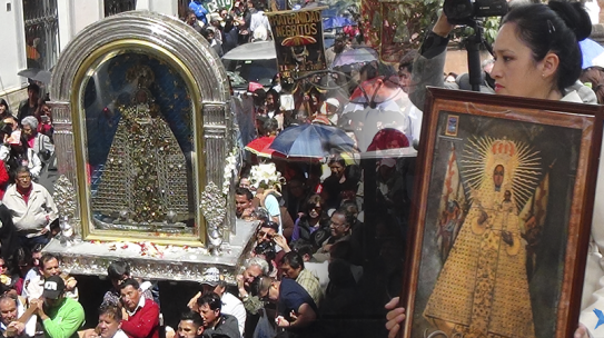 “JÓVENES, NO RENUNCIEN A SER PROTAGONISTAS DEL CAMBIO” (MONS. ÁNGELO A LOS JÓVENES)