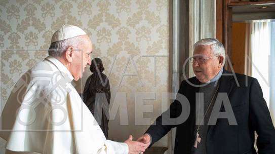 Encuentro del Papa Francisco con Monseñor Jesús Juárez en el Vaticano