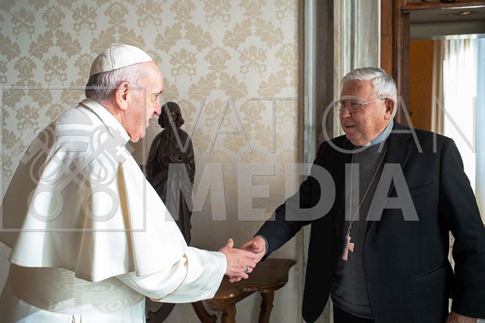 Encuentro del Papa Francisco con Mons. Juárez-1