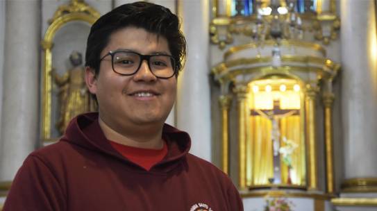 Testimonio: “Nos mantenemos firmes, vale la pena entregarse a Dios” Pbro. Yhosmar