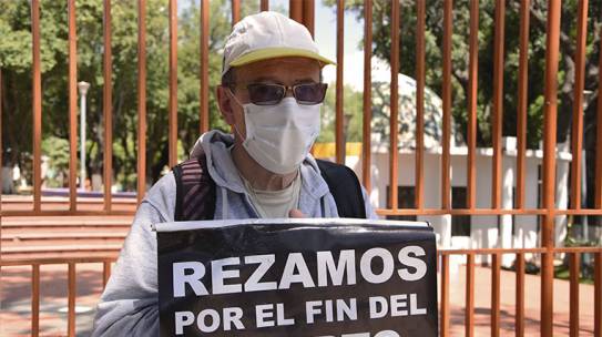 “Orar por el fin del aborto en los hogares y parroquias durante todo el año” – Padre Pedro Rentería